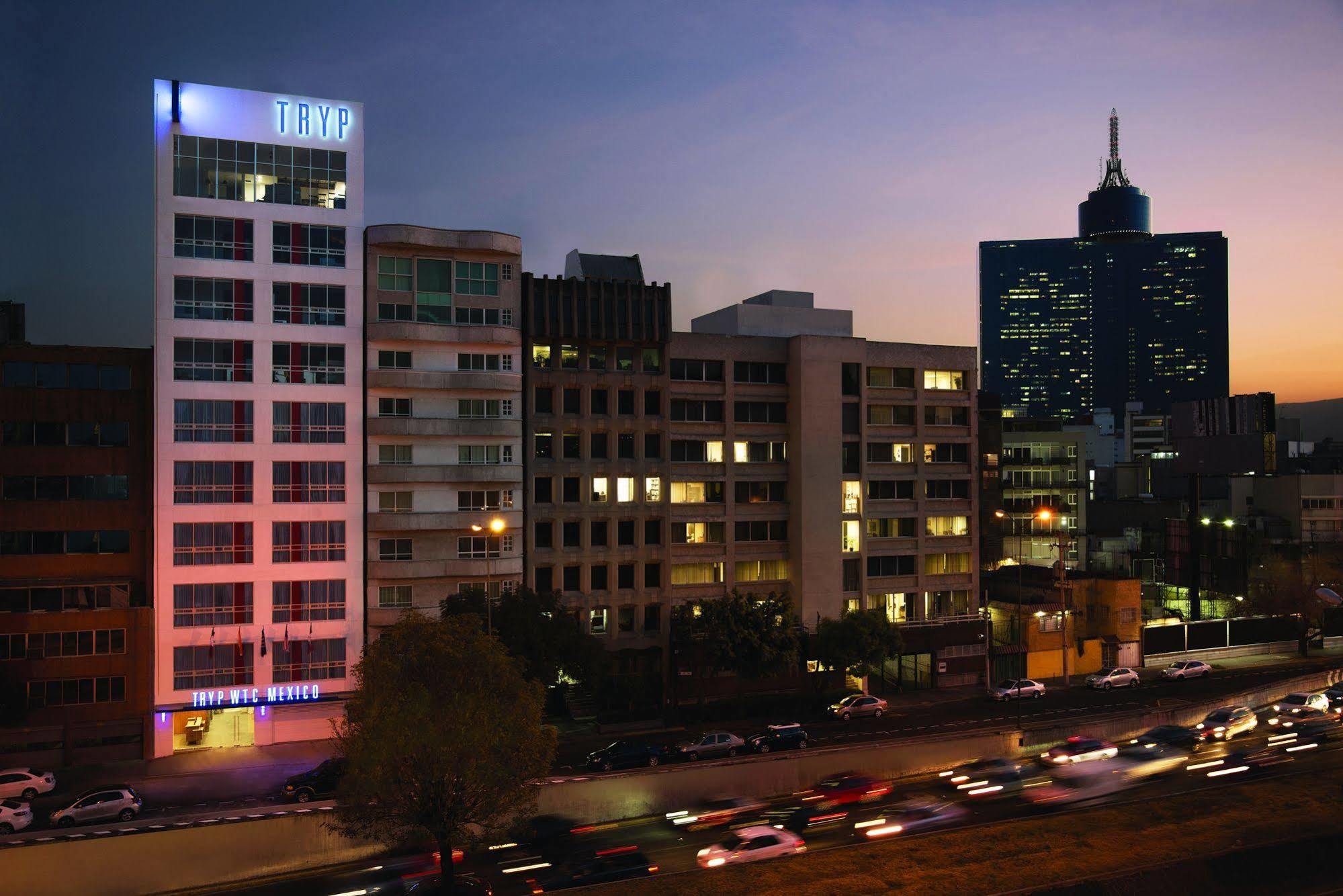 Tryp By Wyndham World Trade Center Area 4*